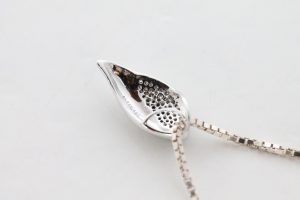 Anheng i hvitt gull med diamanter - Bilde 2