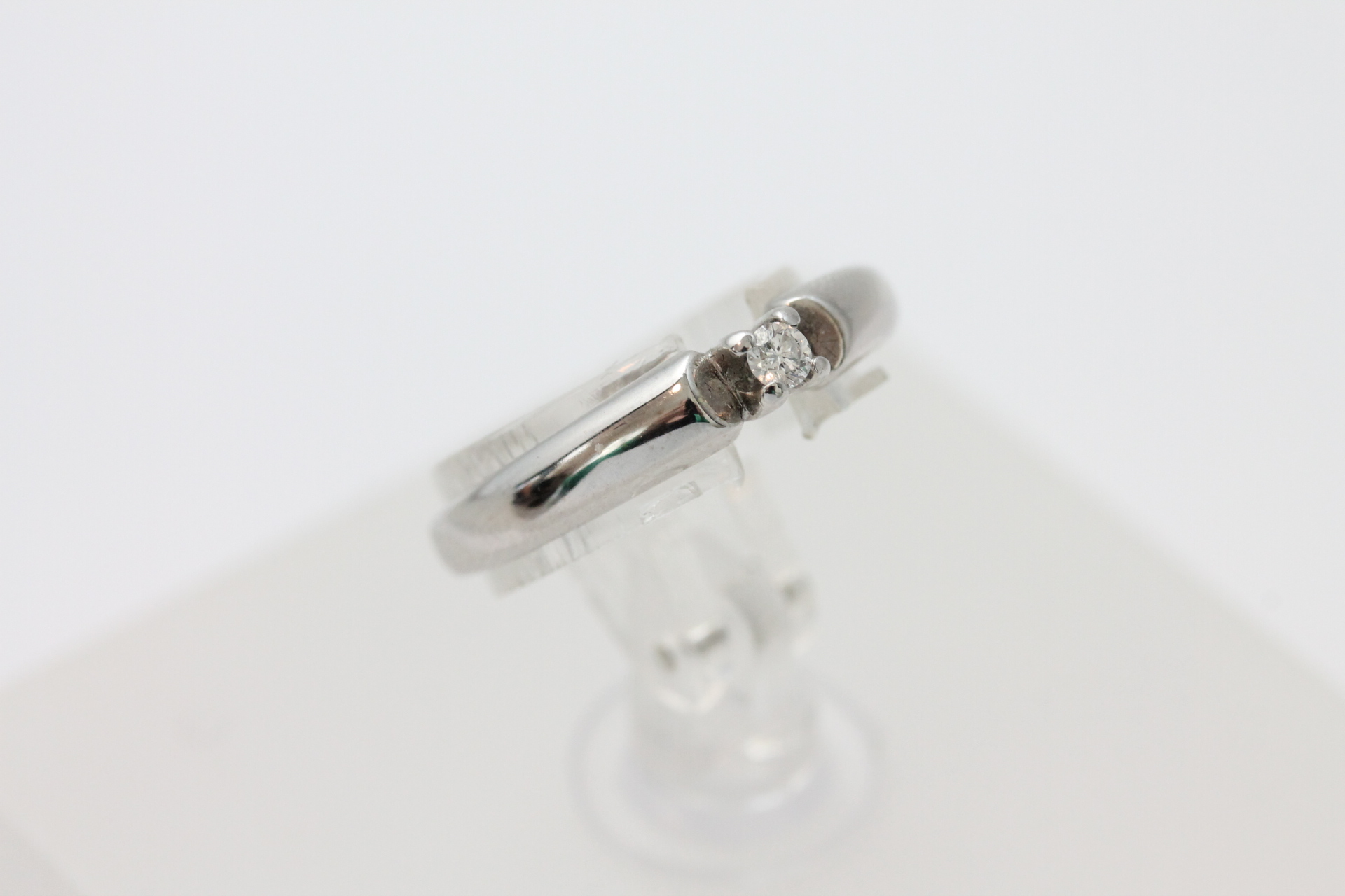 IMG_9020 Ring i hvitt gull med diamant (0,06ct) - Bilde 1