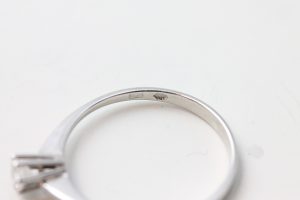 Ring i hvitt gull med diamant (0,16ct) - Bilde 4