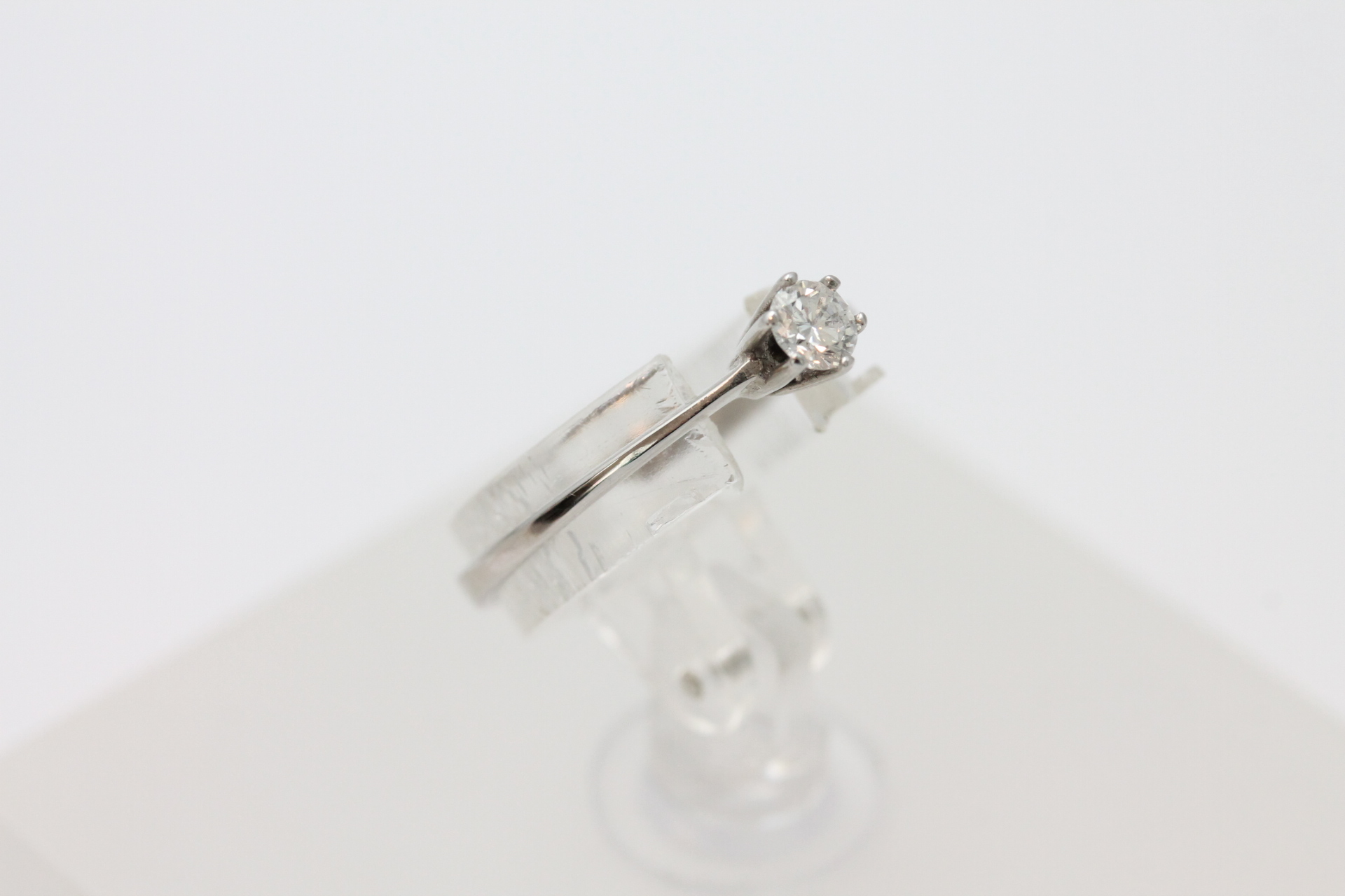 IMG_9005 Ring i hvitt gull med diamant (0,16ct) - Bilde 1