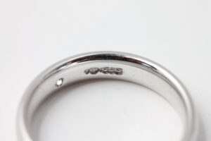 Ring i hvitt gull med diamant - Bilde 4