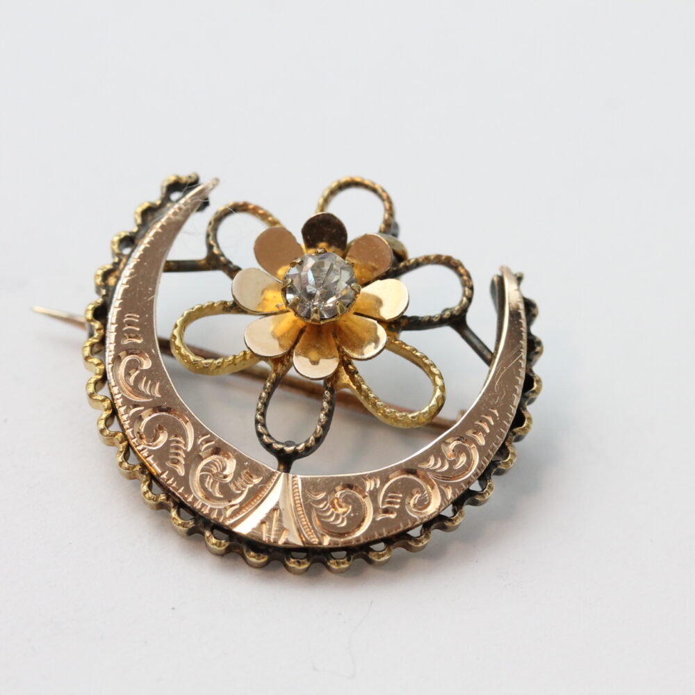 Brosje i sølv med zirkonia