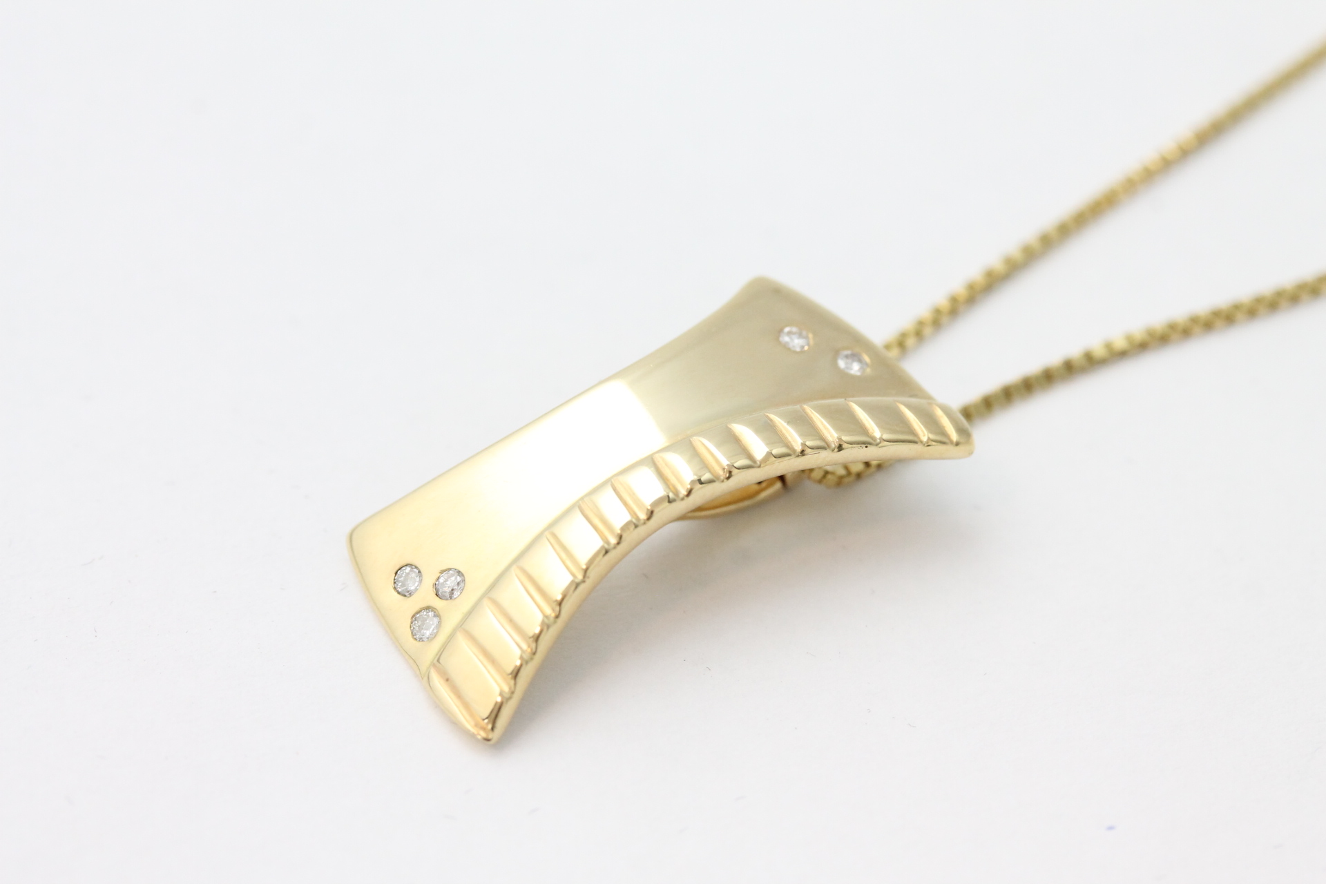 IMG_6751 Anheng i gult gull med diamant - Bilde 1