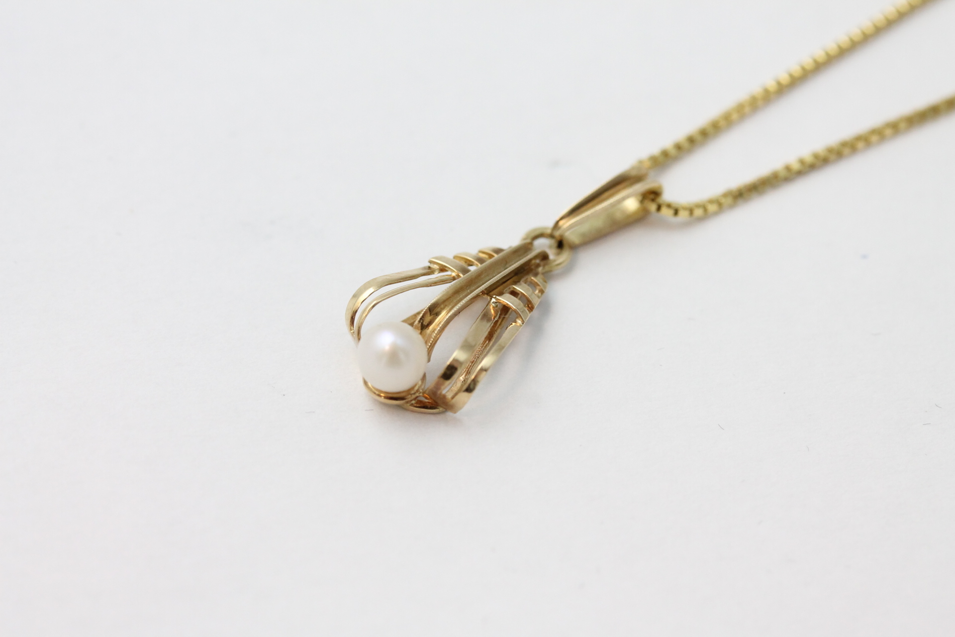 IMG_6883 Anheng i gult gull med perle - Bilde 1