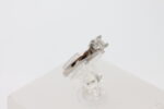 Ring i hvitt gull med diamant (0,40ct)