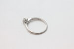 Ring i hvitt gull med diamant (0,15ct) - Bilde 4