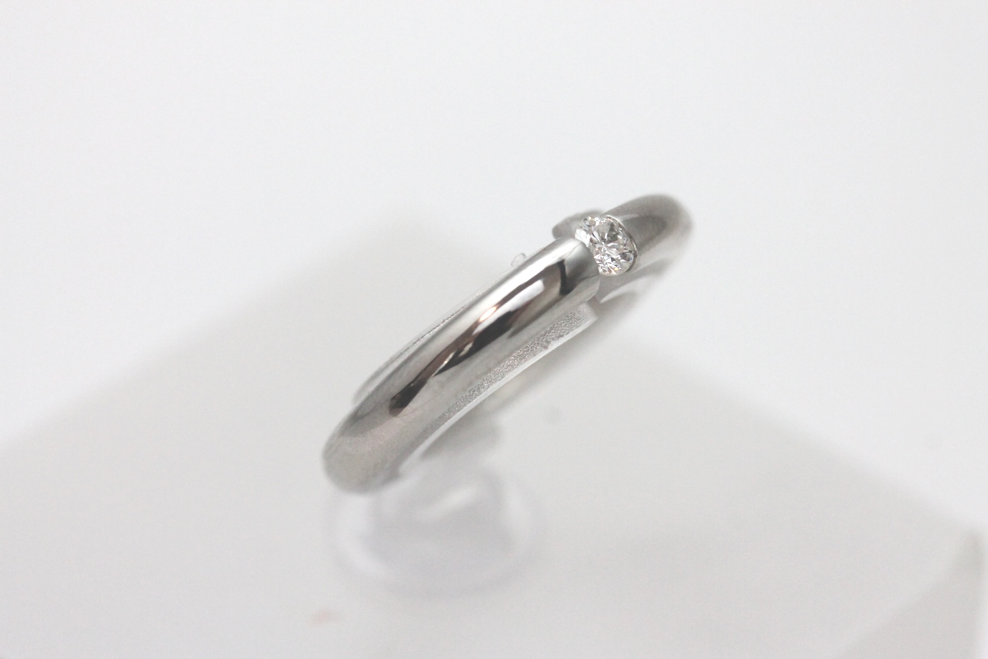 IMG_5336 Ring i hvitt gull - Bilde 1