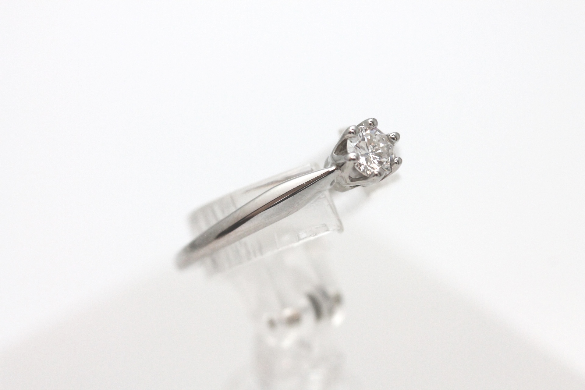 IMG_5348 Ring i hvitt gull med diamant (0,28ct) - Bilde 1