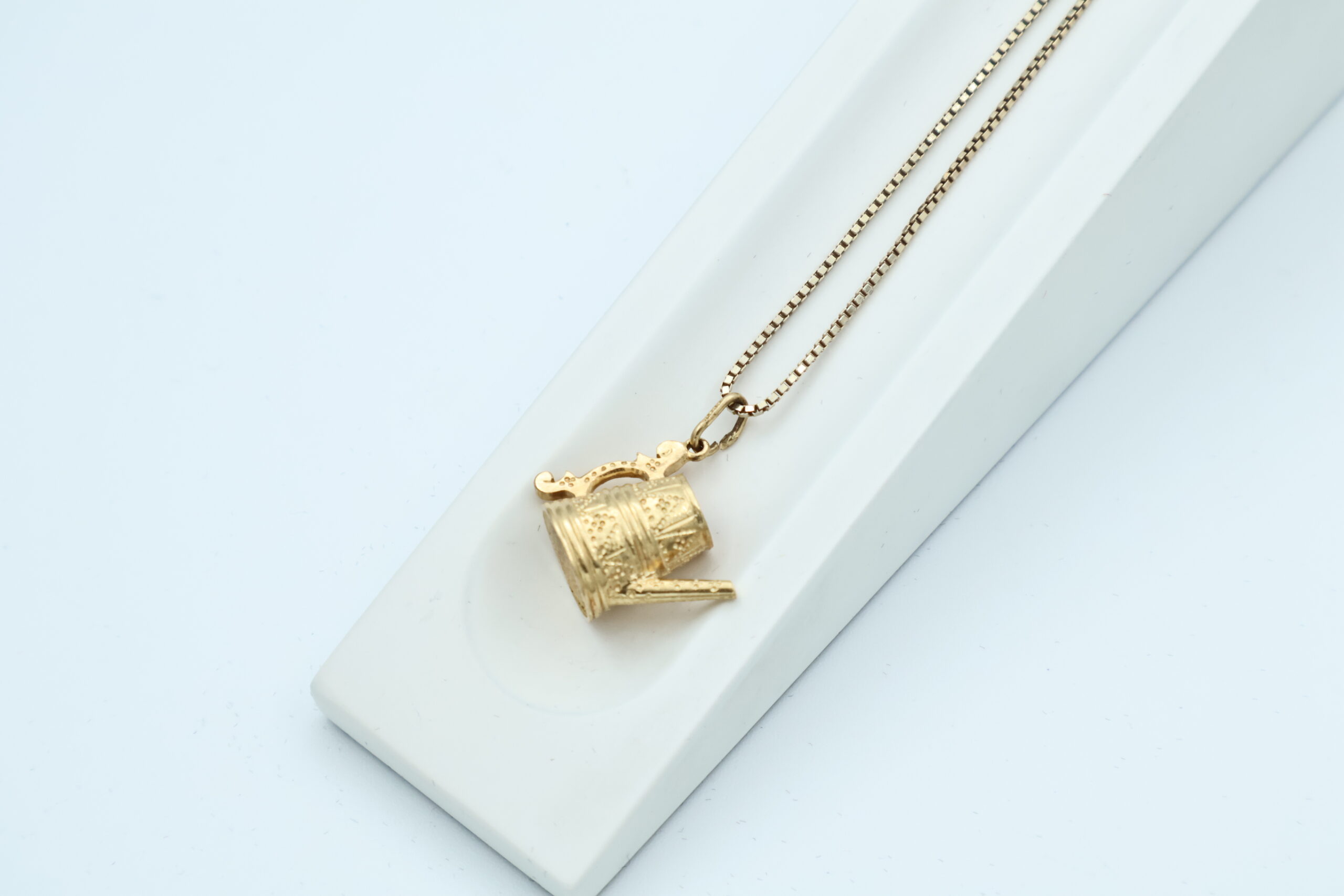 IMG_1417 Anheng i gult gull - Bilde 1