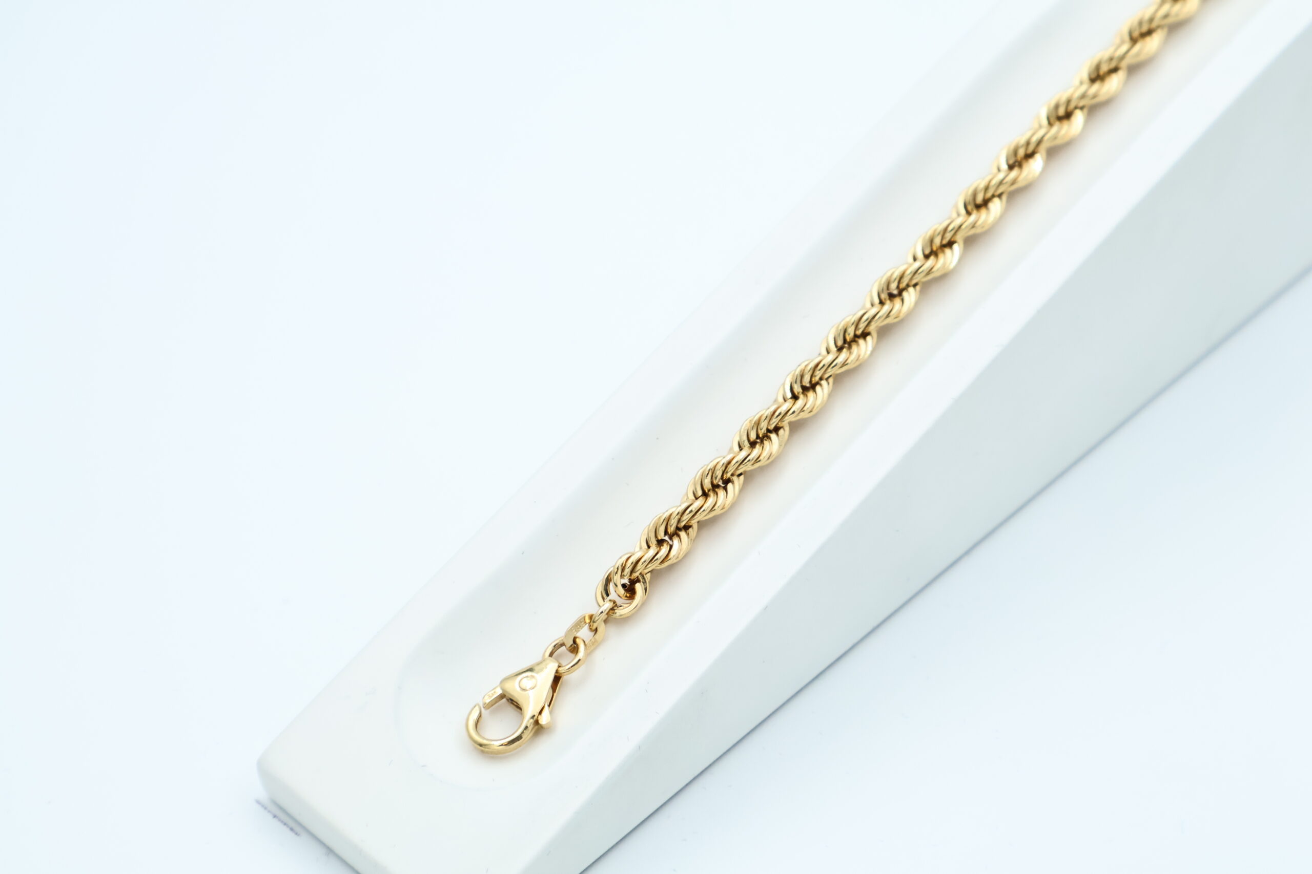 IMG_7523 Cordell smykke i gult gull - Bilde 1