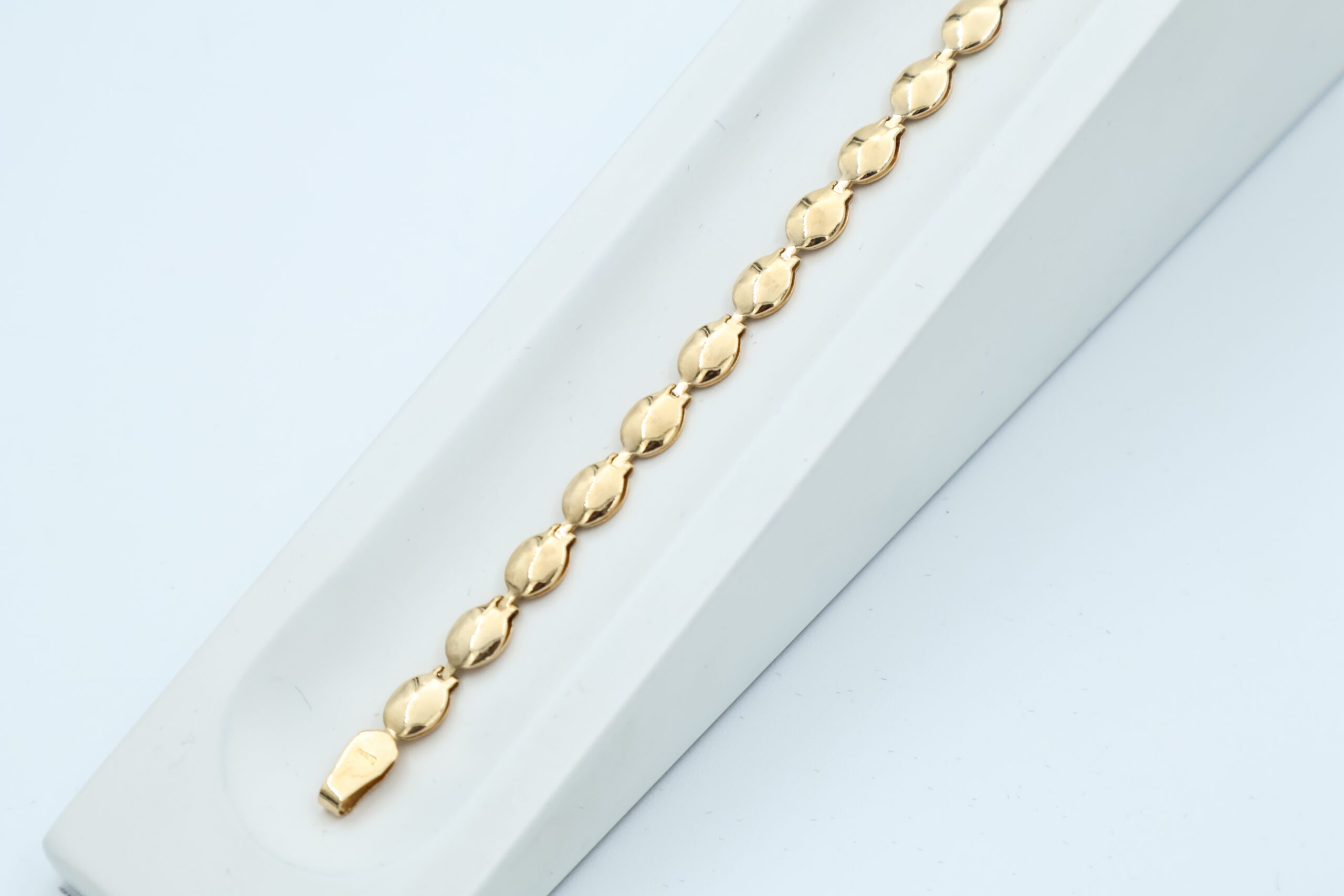 IMG_7675 Armbånd i gult gull - Bilde 1