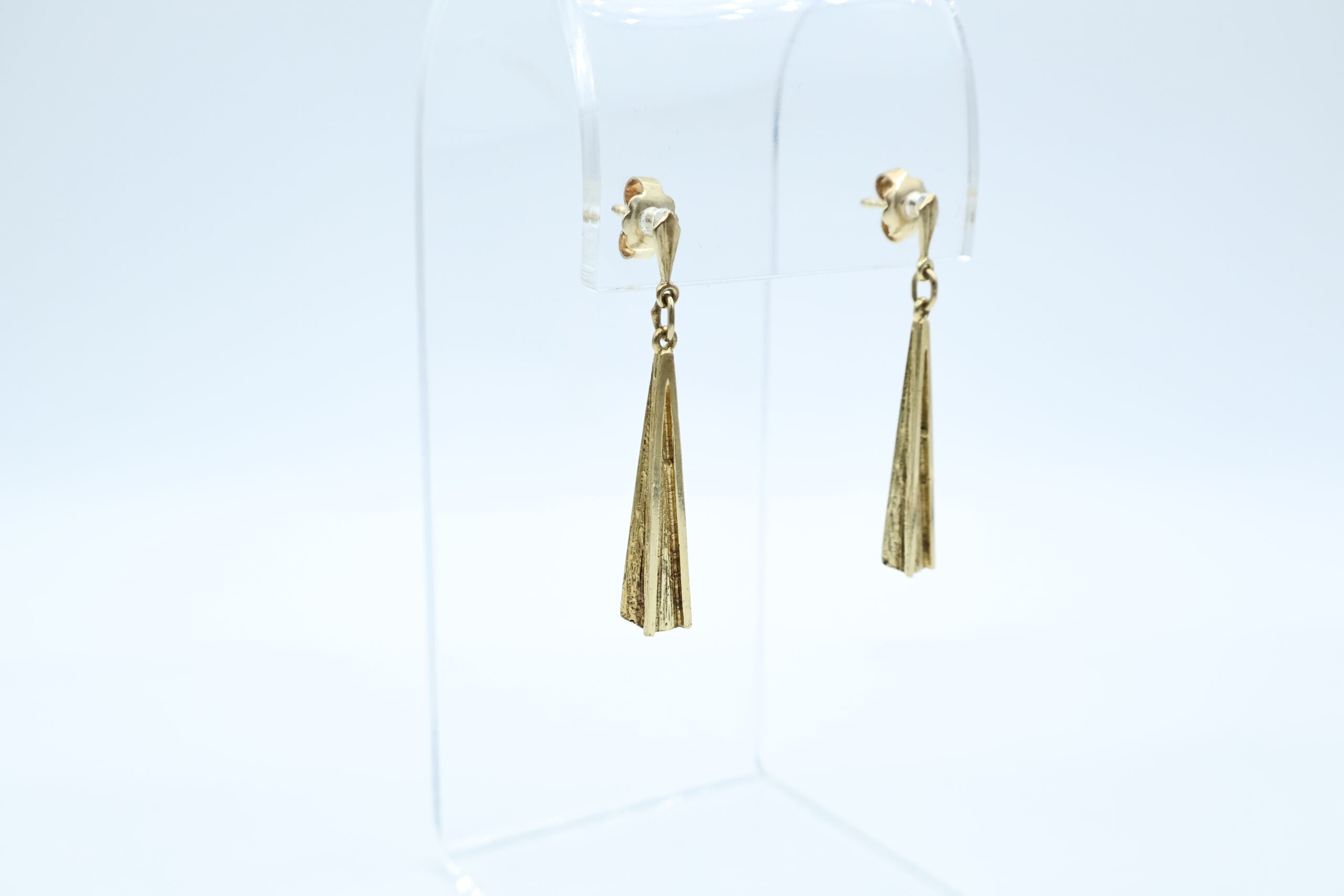 IMG_8346 Ørepynt i gult gull - Bilde 1