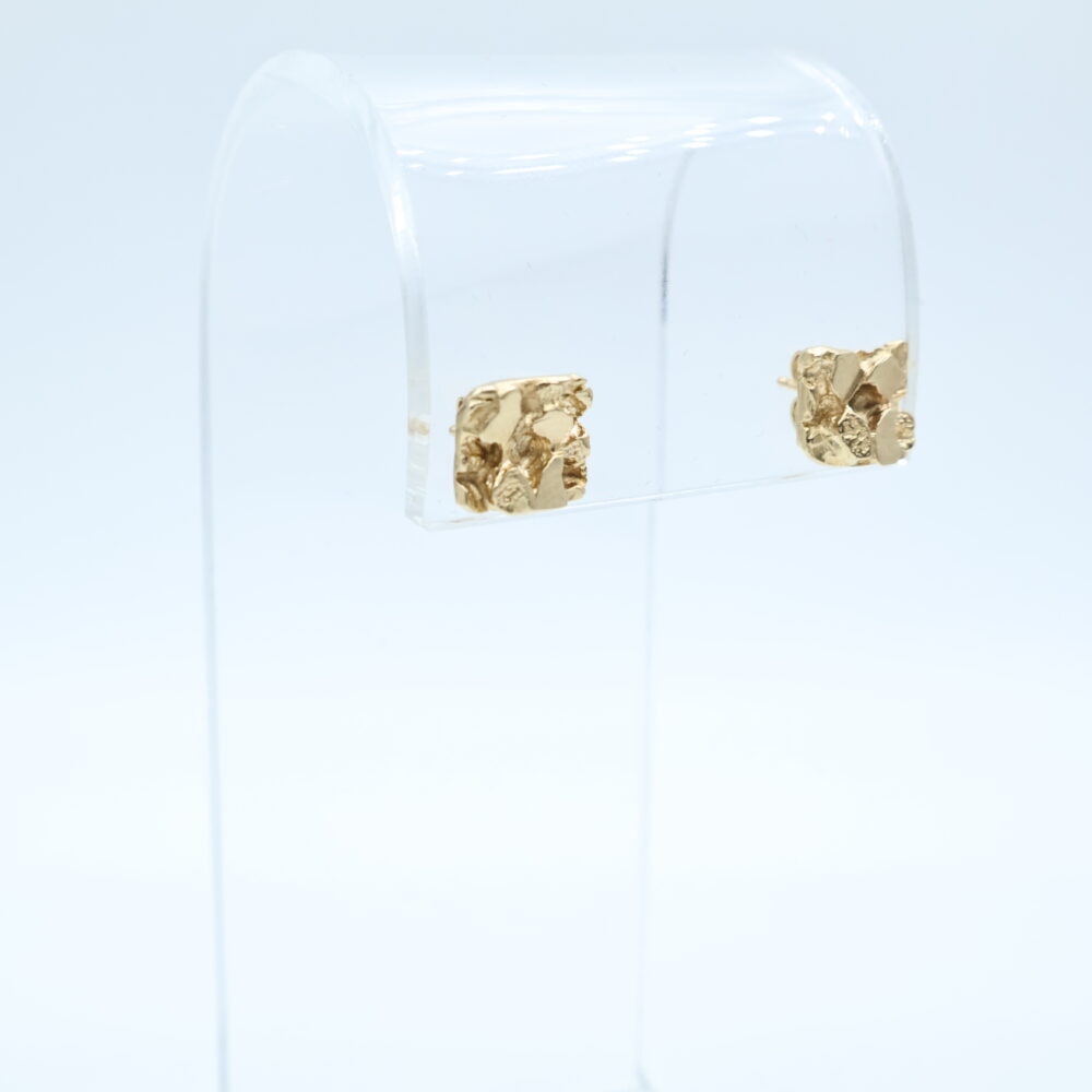 Ørepynt i gult gull