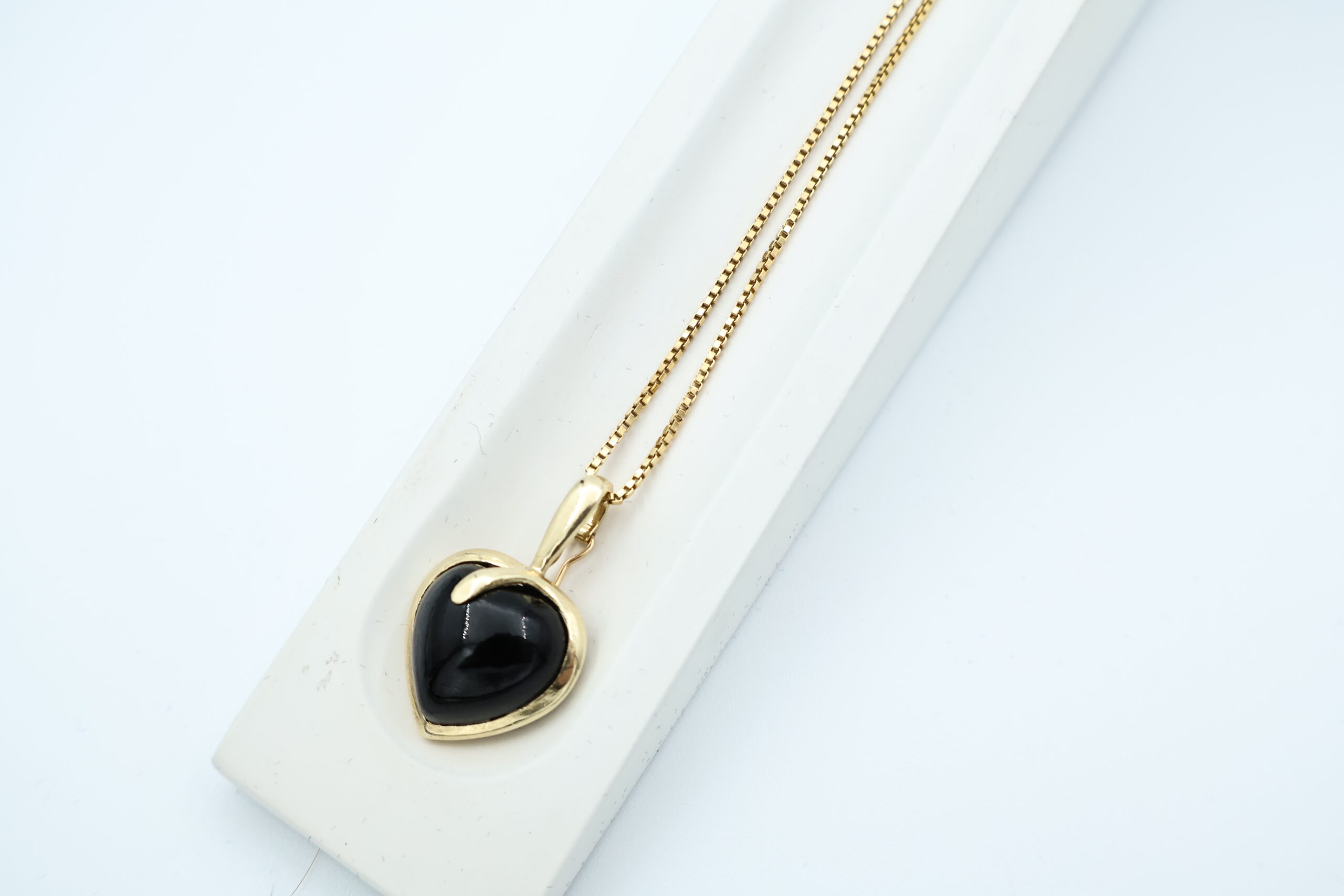 IMG_9611 Anheng i gult gull - Bilde 1