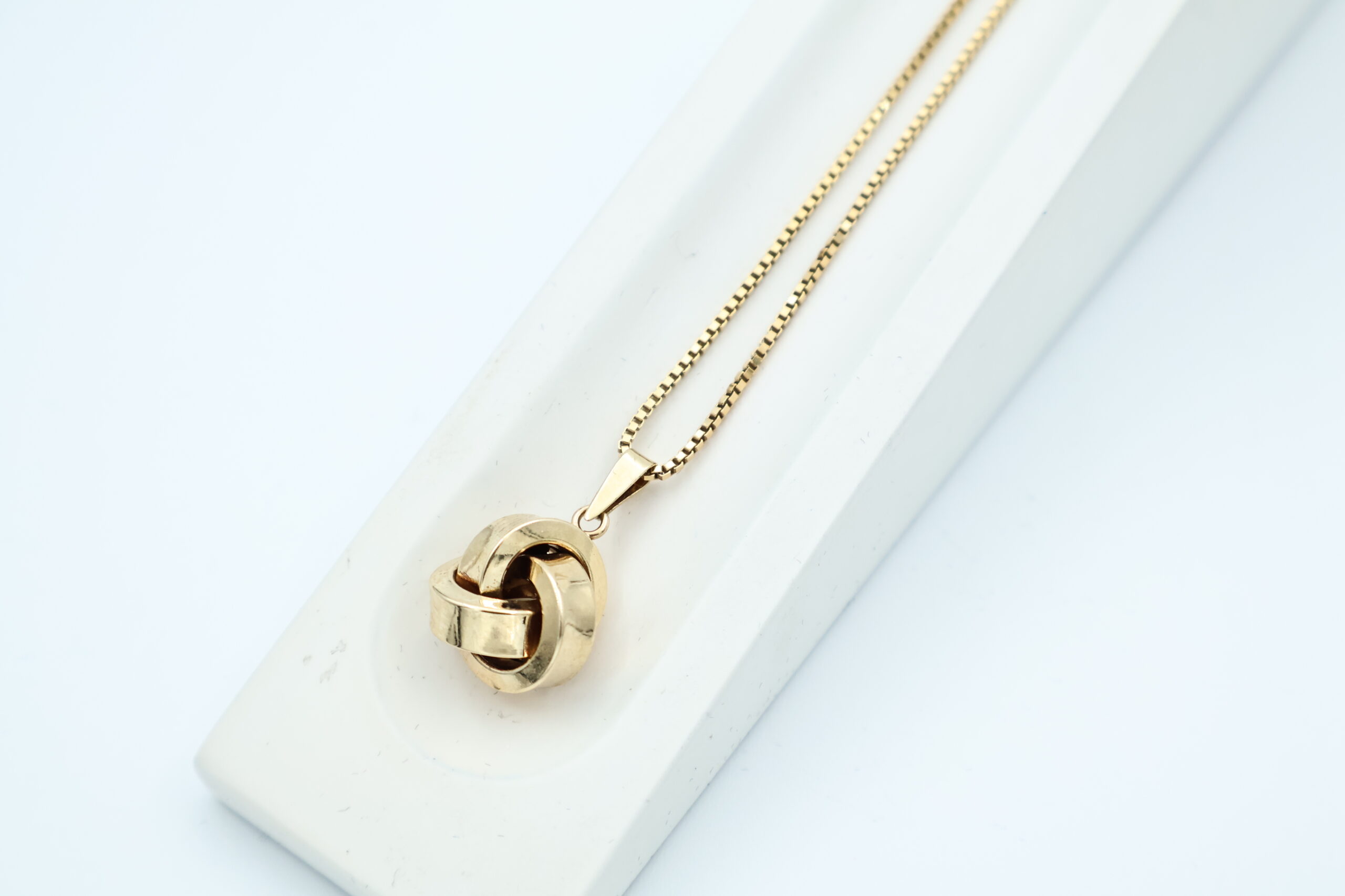 IMG_9722 Anheng i gult gull - Bilde 1