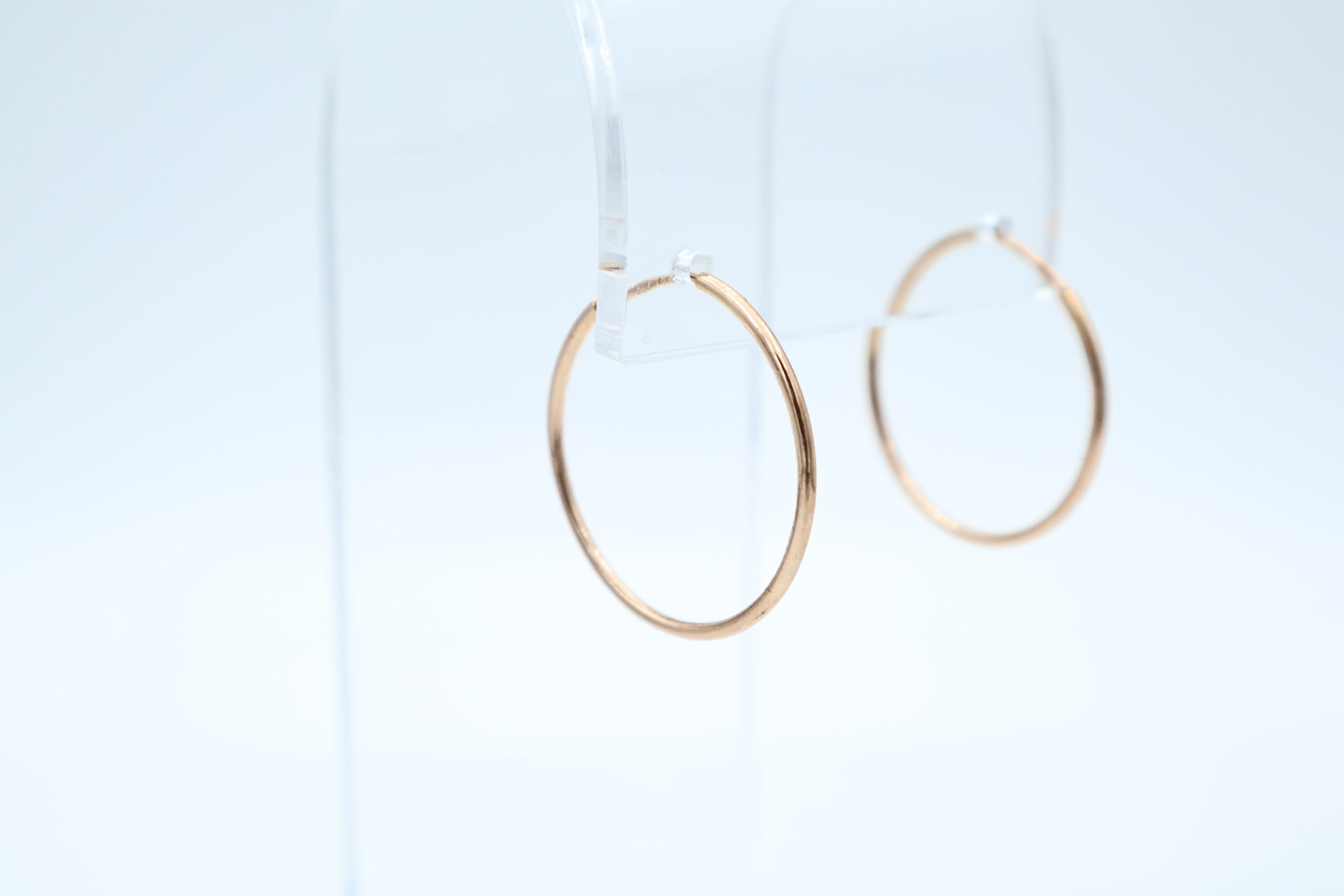 IMG_9729 Ørepynt i gult gull - Bilde 1