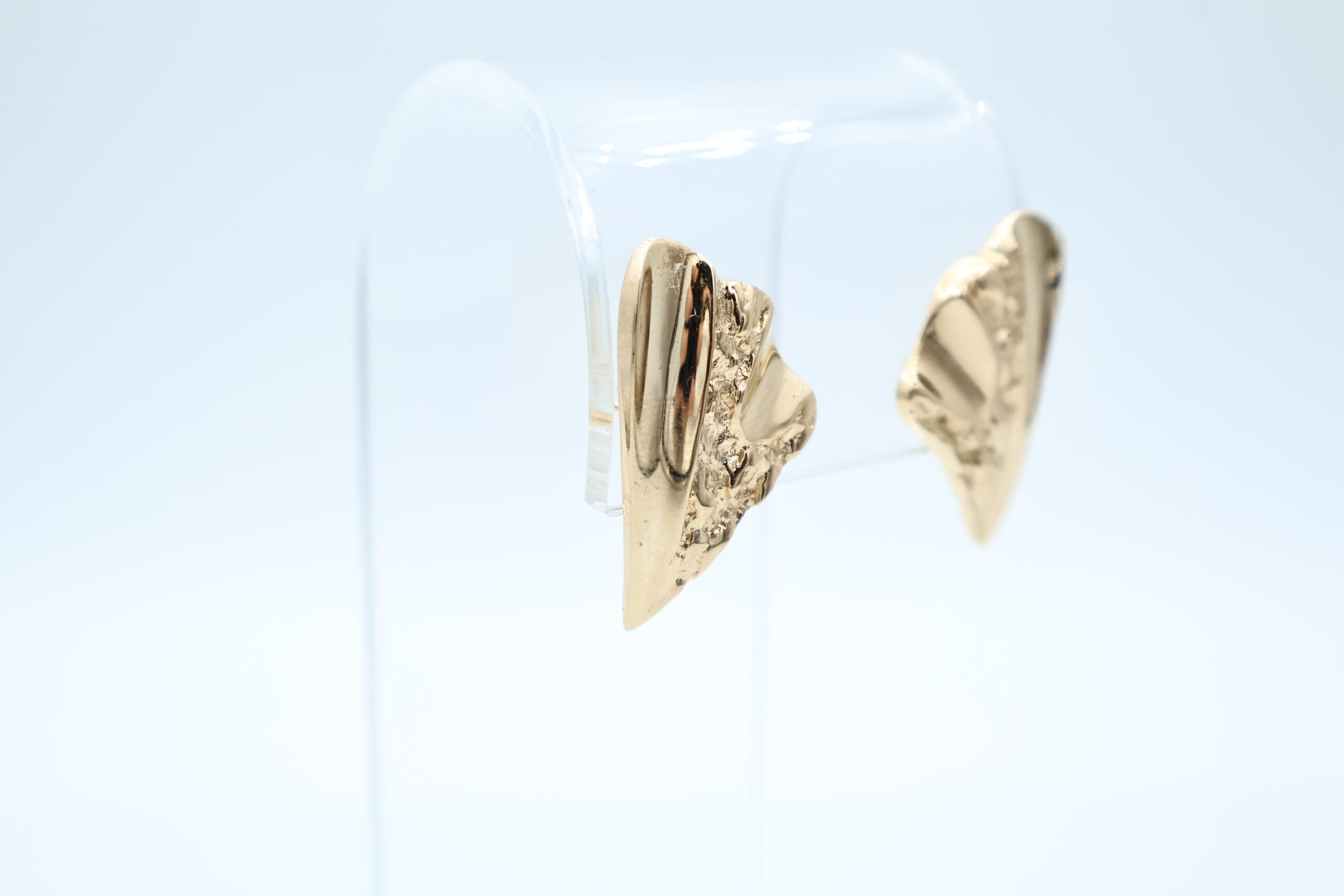 IMG_9739 Ørepynt i gult gull - Bilde 1