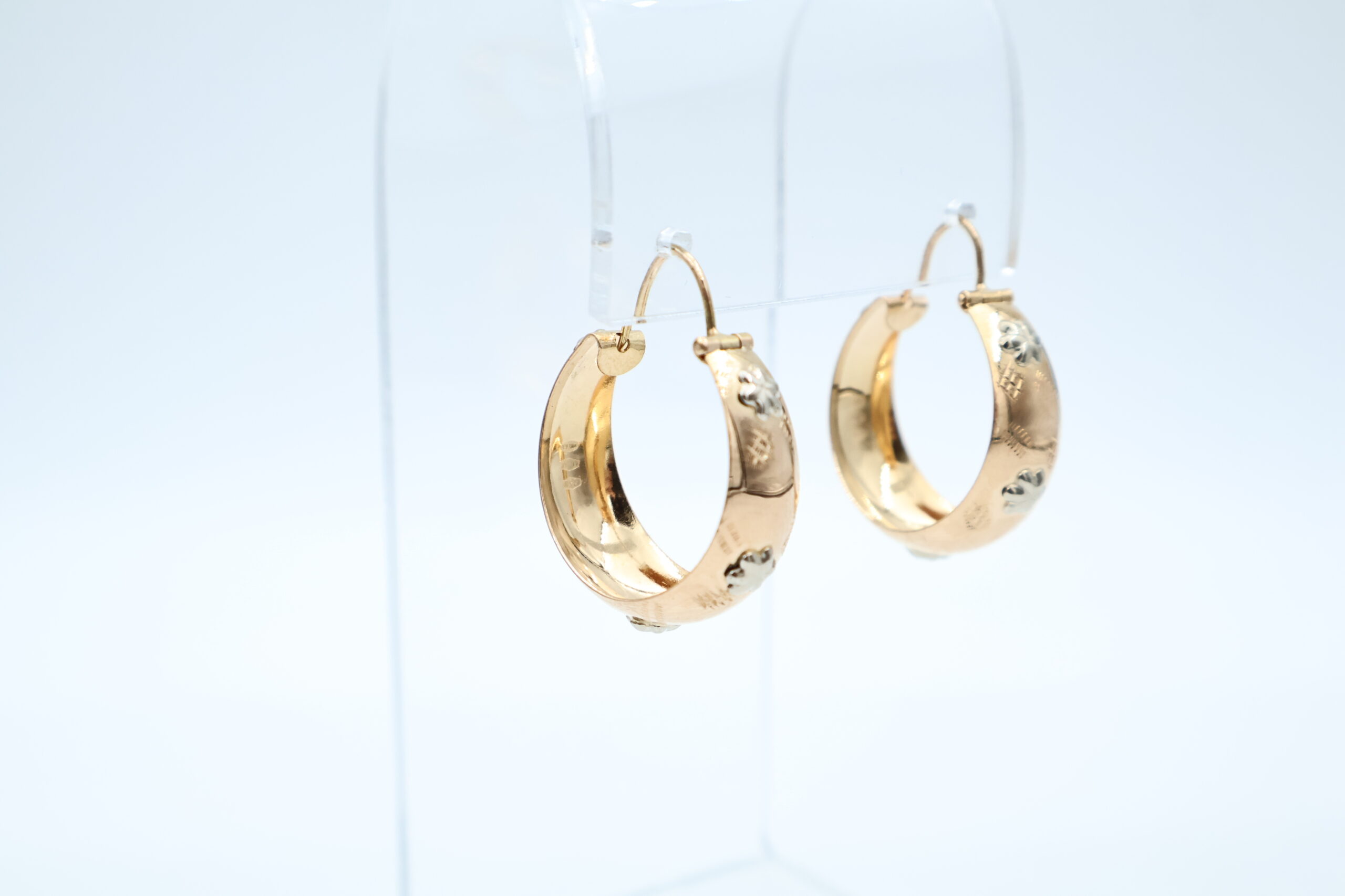 IMG_9763 Ørepynt i flerfarget gull - Bilde 1