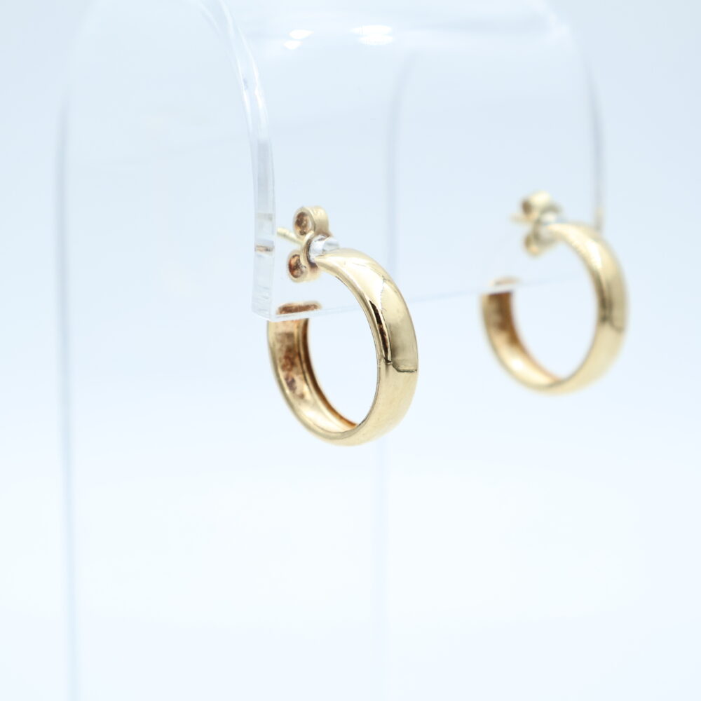 Ørepynt i gult gull